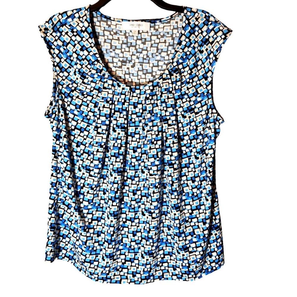 Jones Studio Separates Blue Geometric Print Sleeveless Pleated Blouse